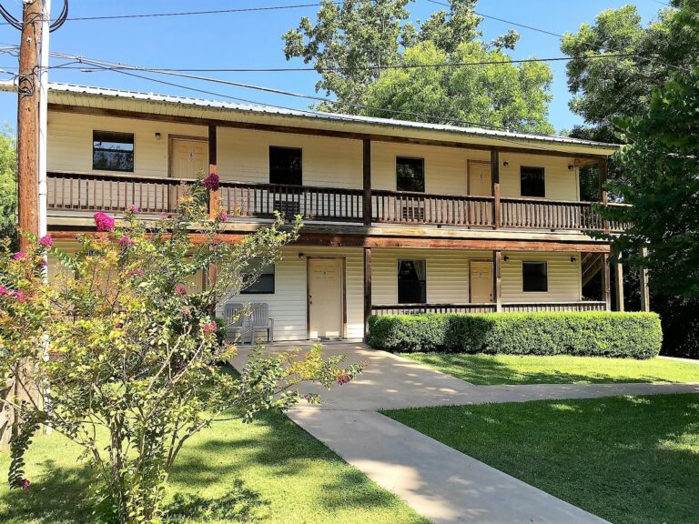 2bedroomcondos2 768x576