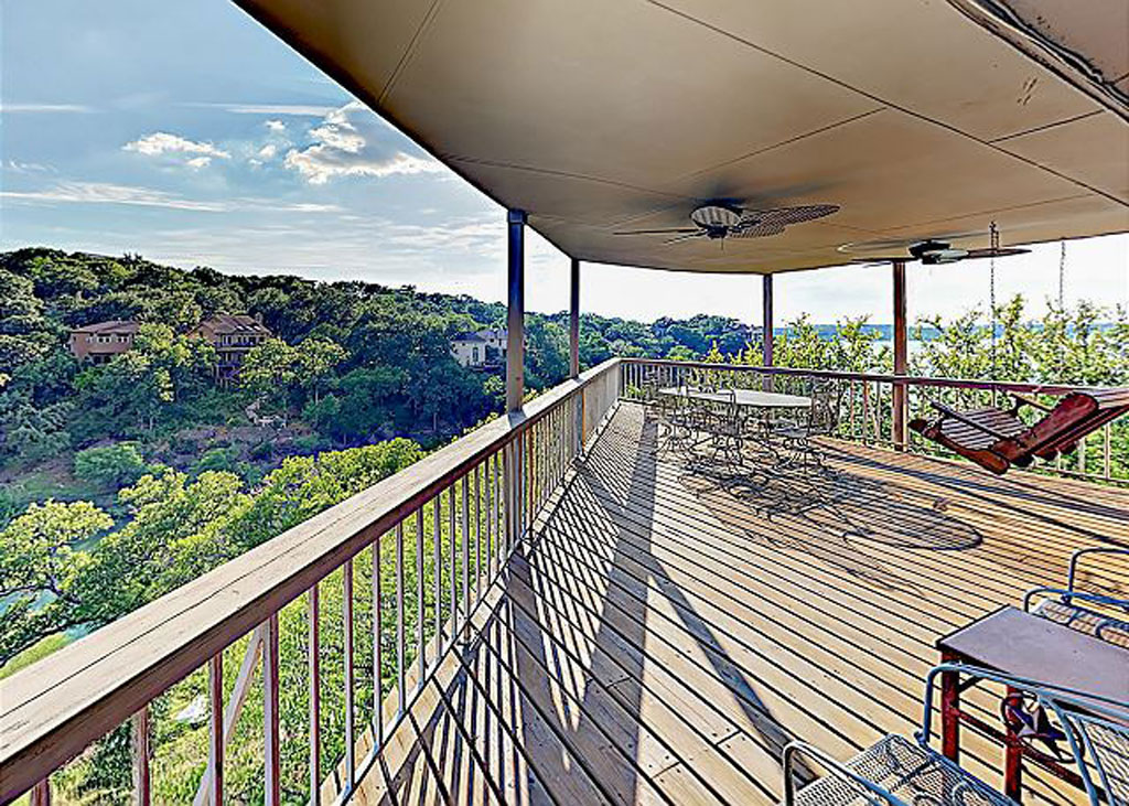 Spicewood Treehouse on Lake Travis