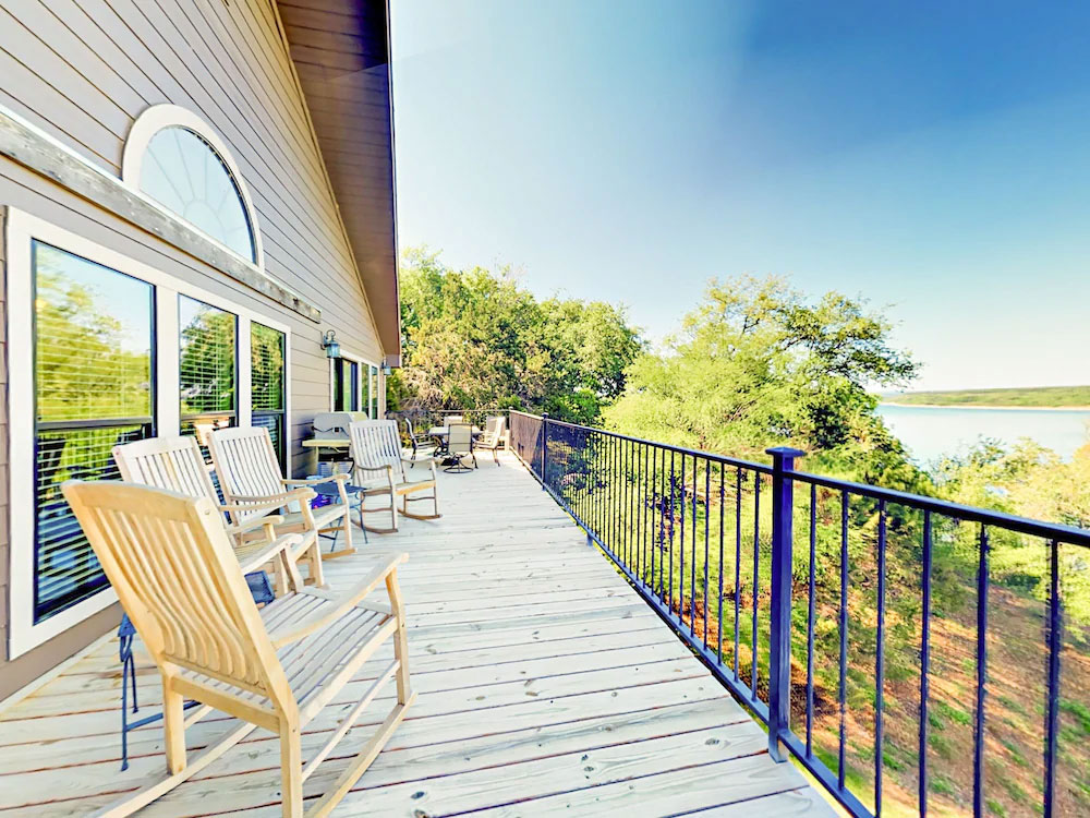 Coventry Casa on Lake Travis in Spicewood