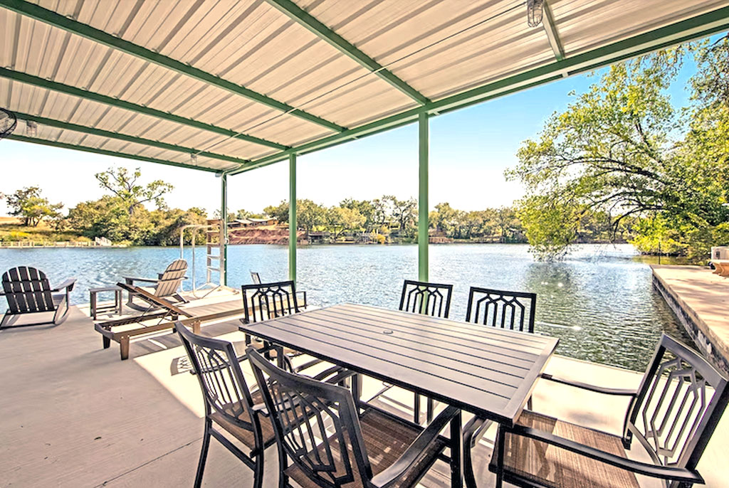 Green River Lodge on Lake LBJ