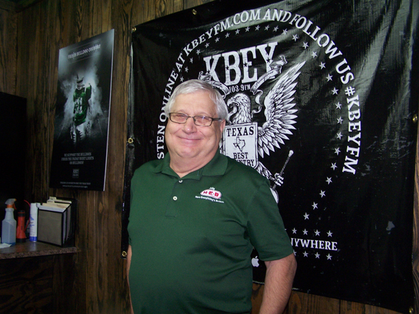 KBEY 103.9 FM Radio Picayune guest Dennis Drake of the Lonestar Mower Racing Association.
