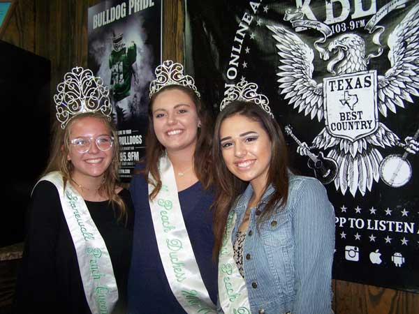 KBEY 103.9 FM guests Stonewall Peach JAMboree Queen Avery Stapleton (left), Second Duchess Katie Jinright, and Third Duchess Rianna Mathews.
