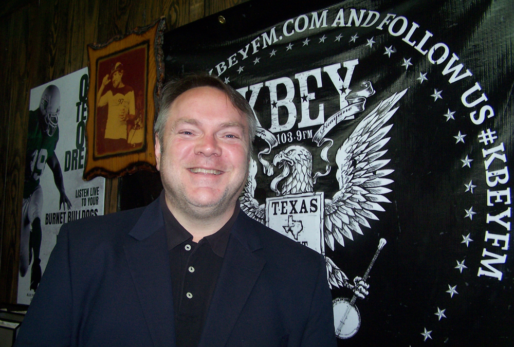 KBEY 103.9 FM Radio Picayune guest Seth Smith talks about the Hill Country Community Theatre's 'Broadway Revue — Let's Duet!'