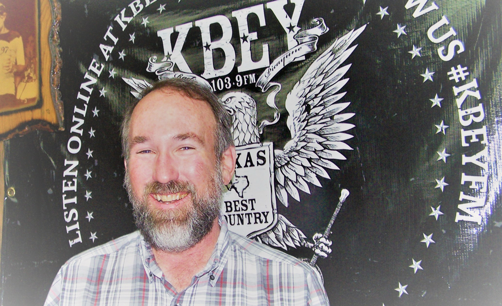 KBEY 103.9 FM guest John Hallowell, the author of 'Lake LBJ and the Rebirth of Kingsland: 1951-1970.'