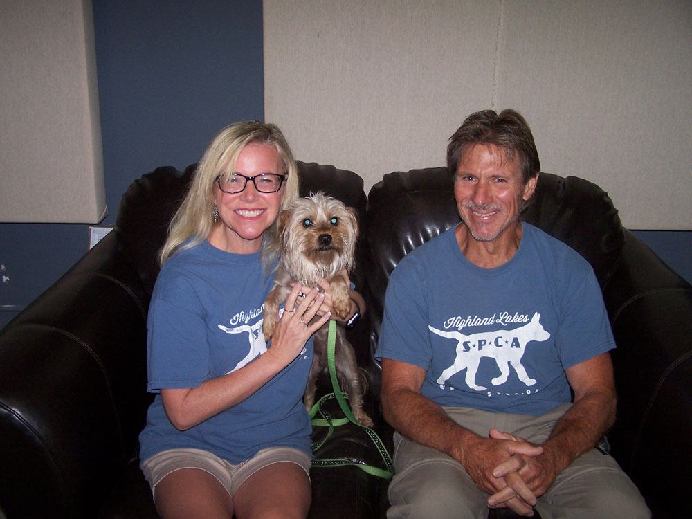 Carol Walterscheidt and Steve Reynolds of the Highland Lakes SPCA brought in Rhett.
