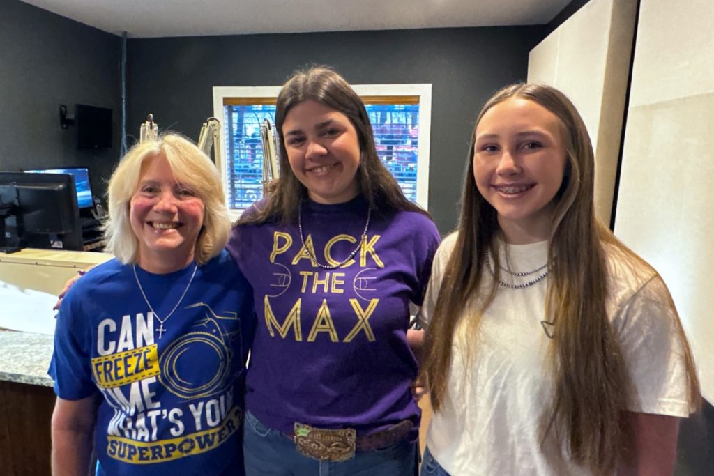 4-H members and mentor