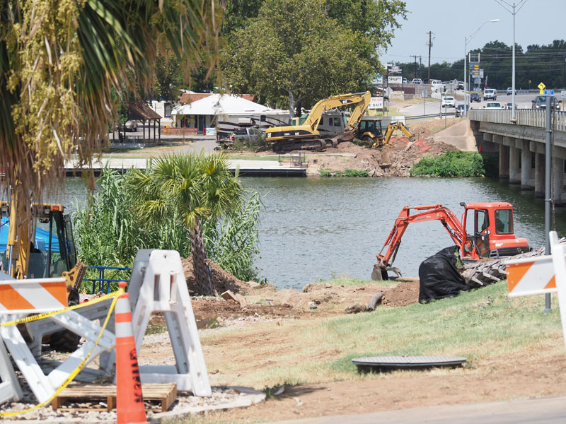 Wastewater leaks into Lake LBJ
