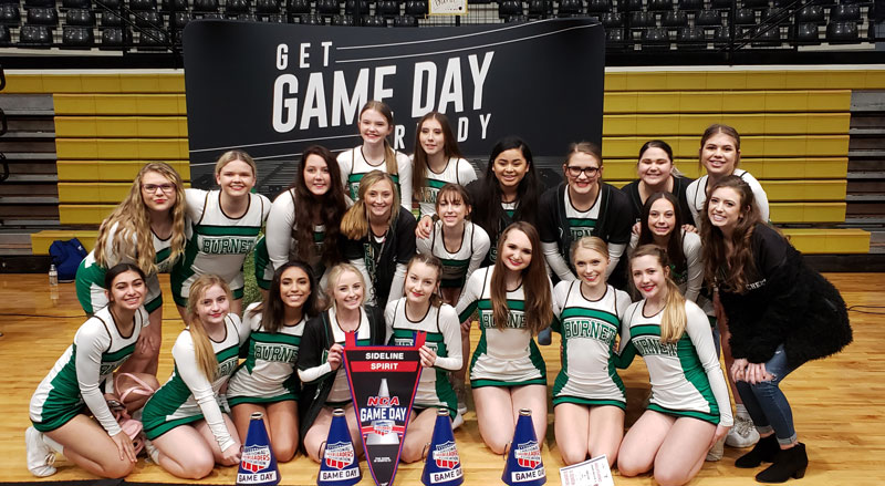 Burnet cheerleaders