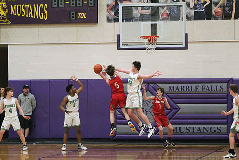 Burnet boys lose to Fredericksburg