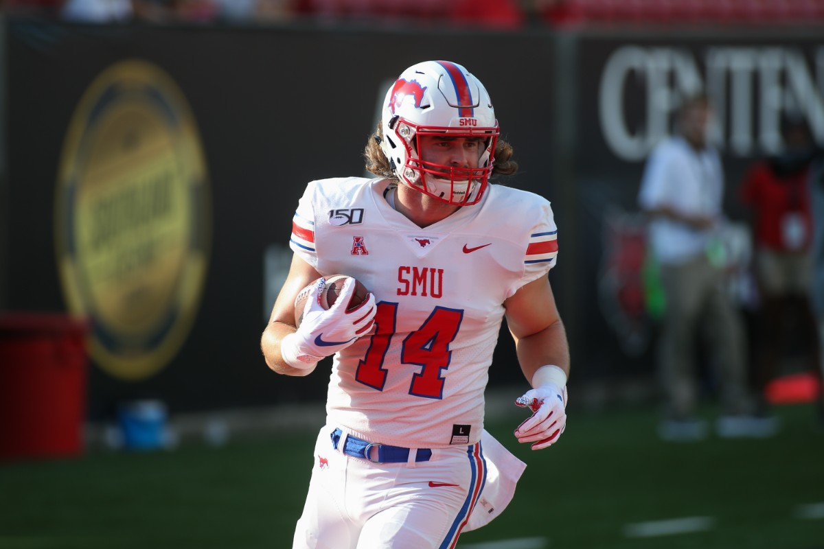 Ryan Becker signs with Arizona Cardinals