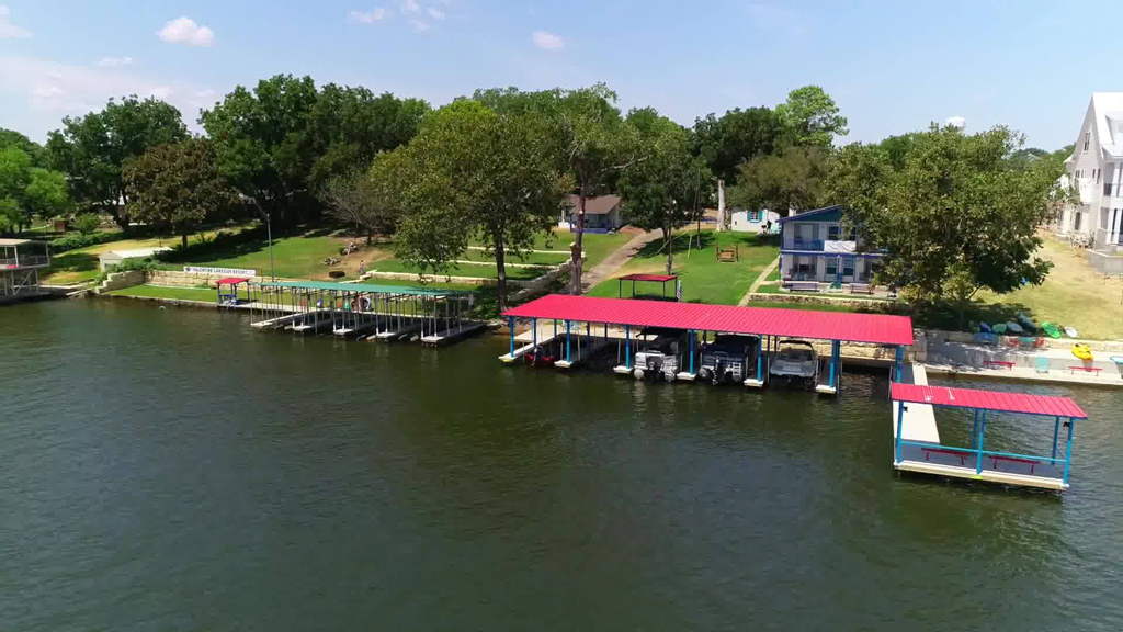 Valentine Lakeside in Kingsland