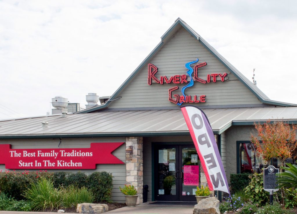 River City Grille in Marble Falls