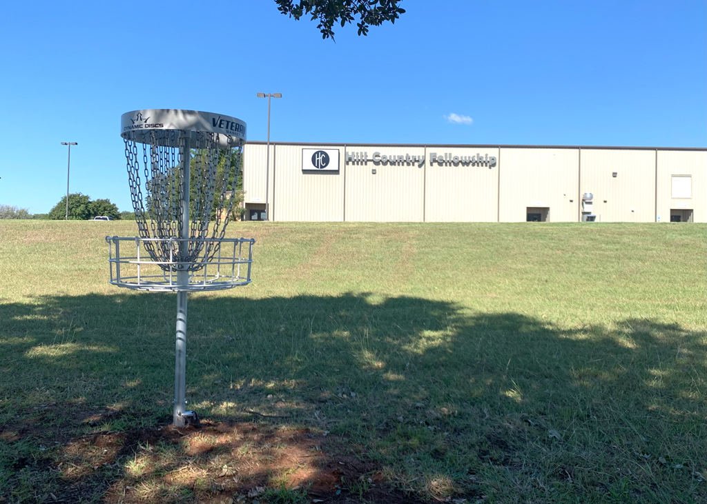Hill Country Fellowship in Burnet installs disc golf course