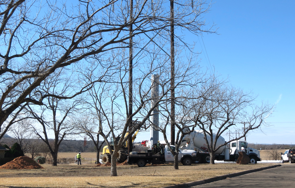 PEC pole replacement in Meadowlakes
