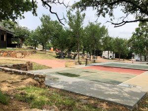Fresh Air and Food Park in Cottonwood Shores Texas