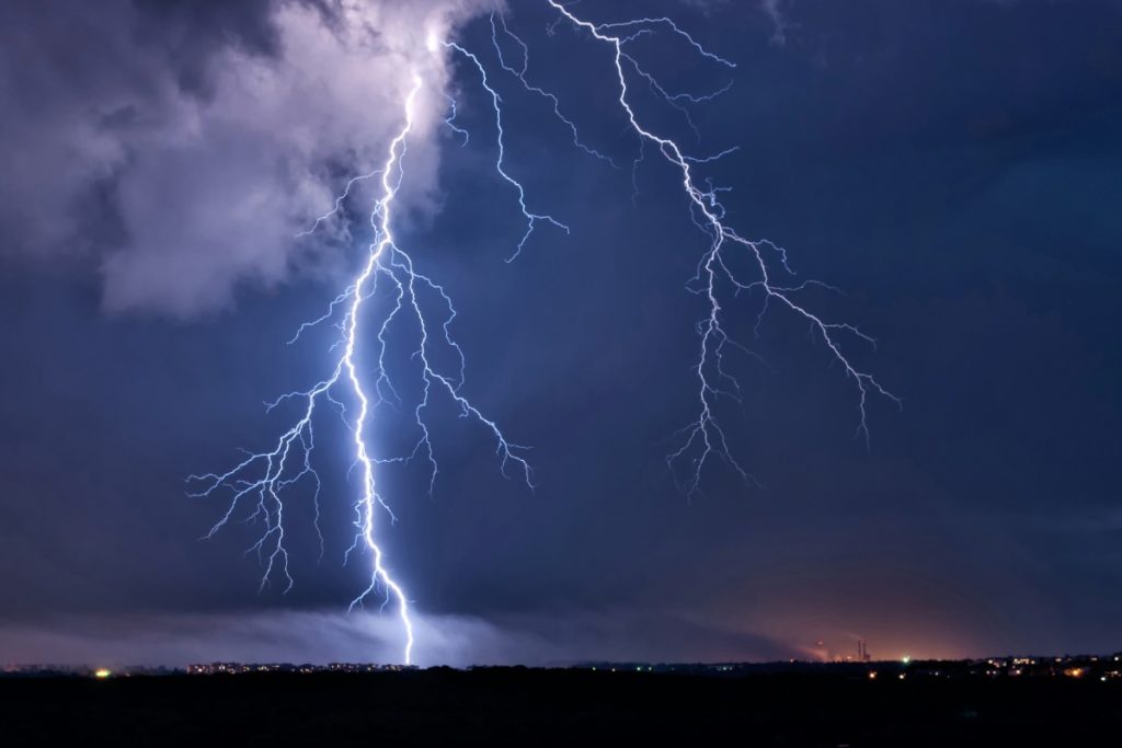 lightning severe weather
