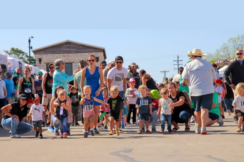 Bluebonnet Fest Kids Egg Race
