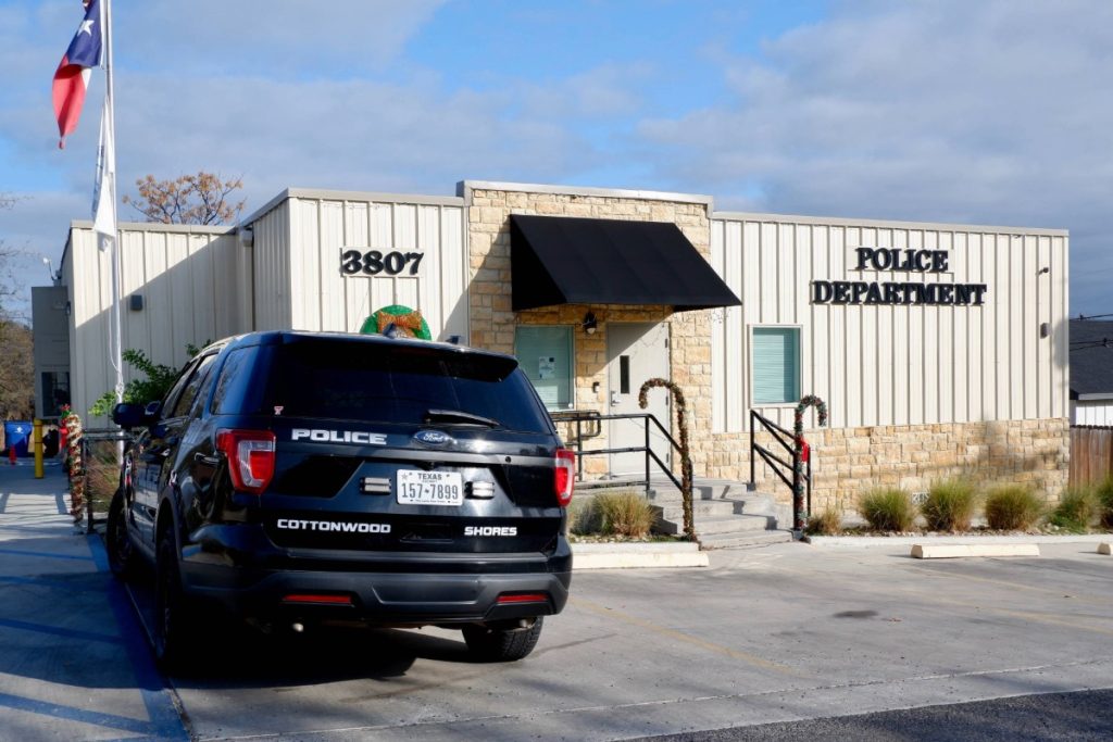 Cottonwood Shores police department