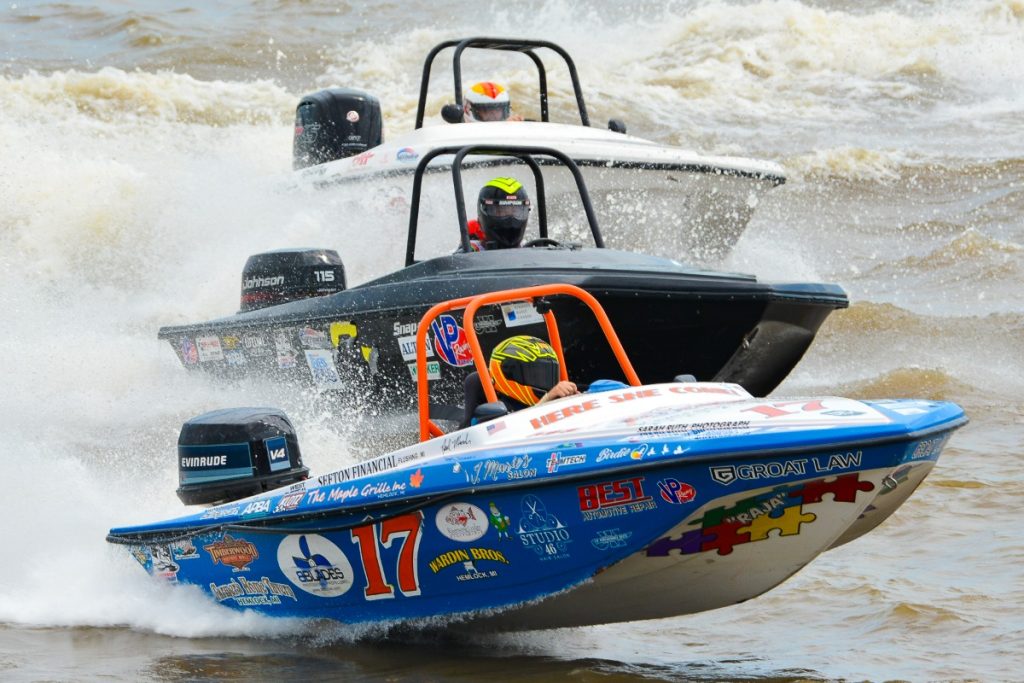The F1 series includes boats with open cabin tri-hulls.
