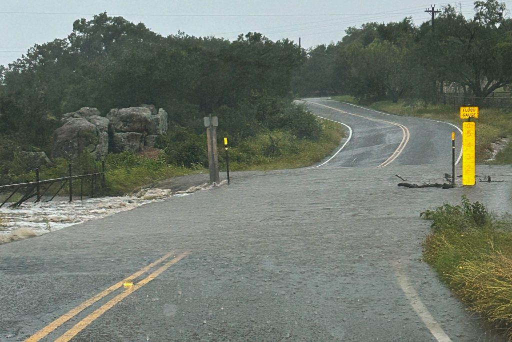 Flooding on Fairland Road
